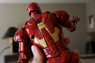 Illustration for article titled Iron Man Toys: Guns and Action Figures...Made of Plastic